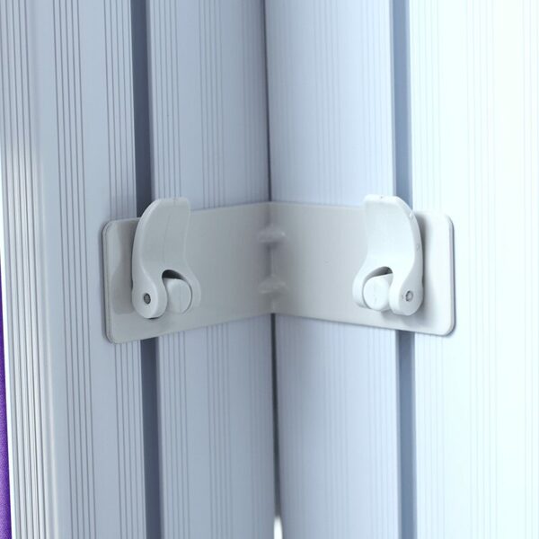 Close-up of lightbox corner clamp connecting SEG frame sections