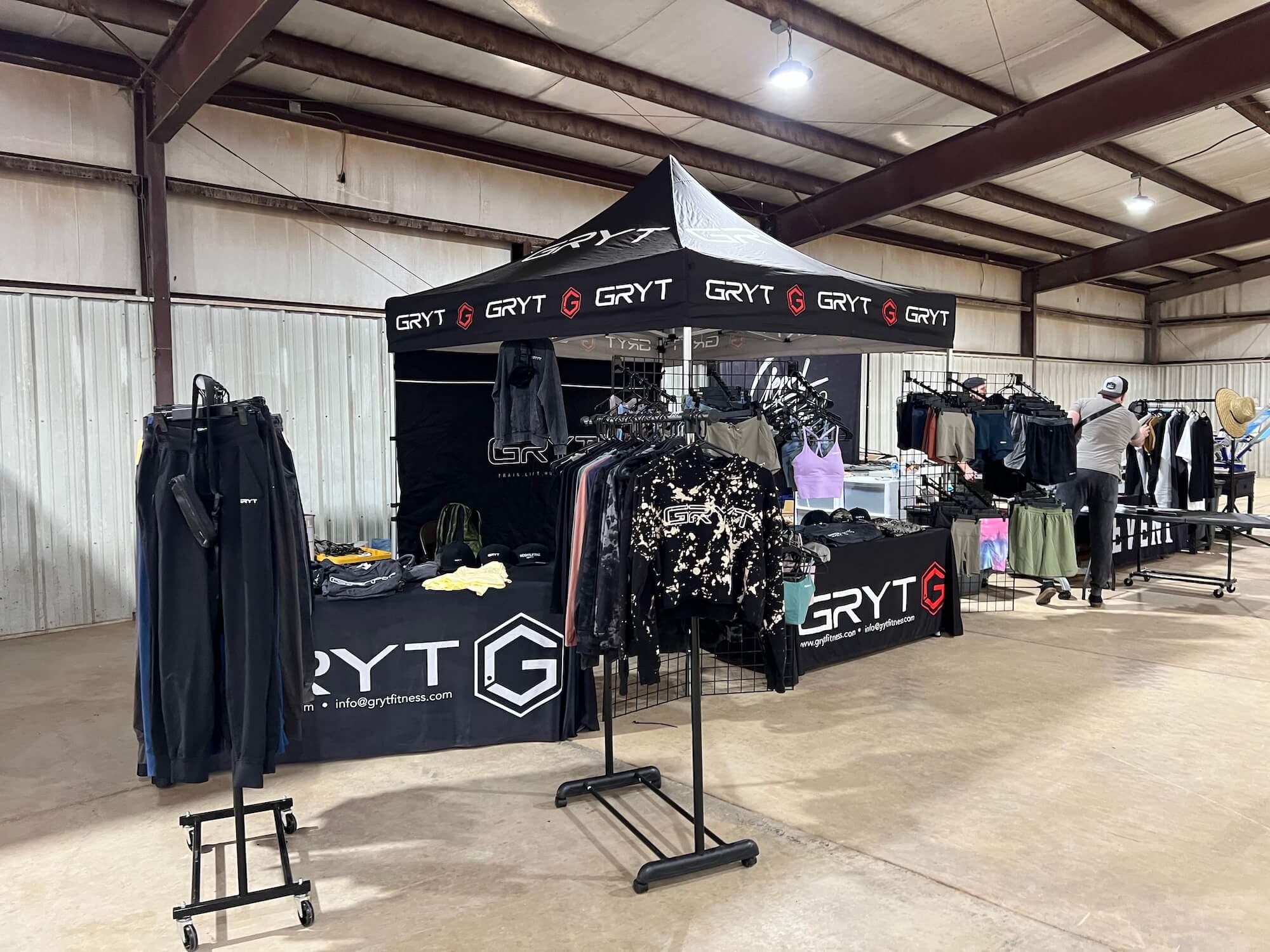 Custom trade show booth solutions for impactful event branding